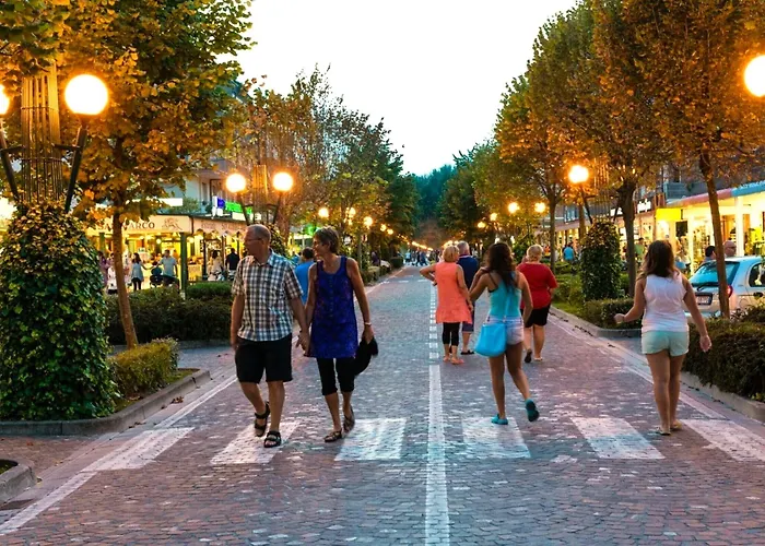 Delightful Near The In Διαμέρισμα