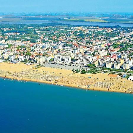 Delightful Near The In Lägenhet Bibione